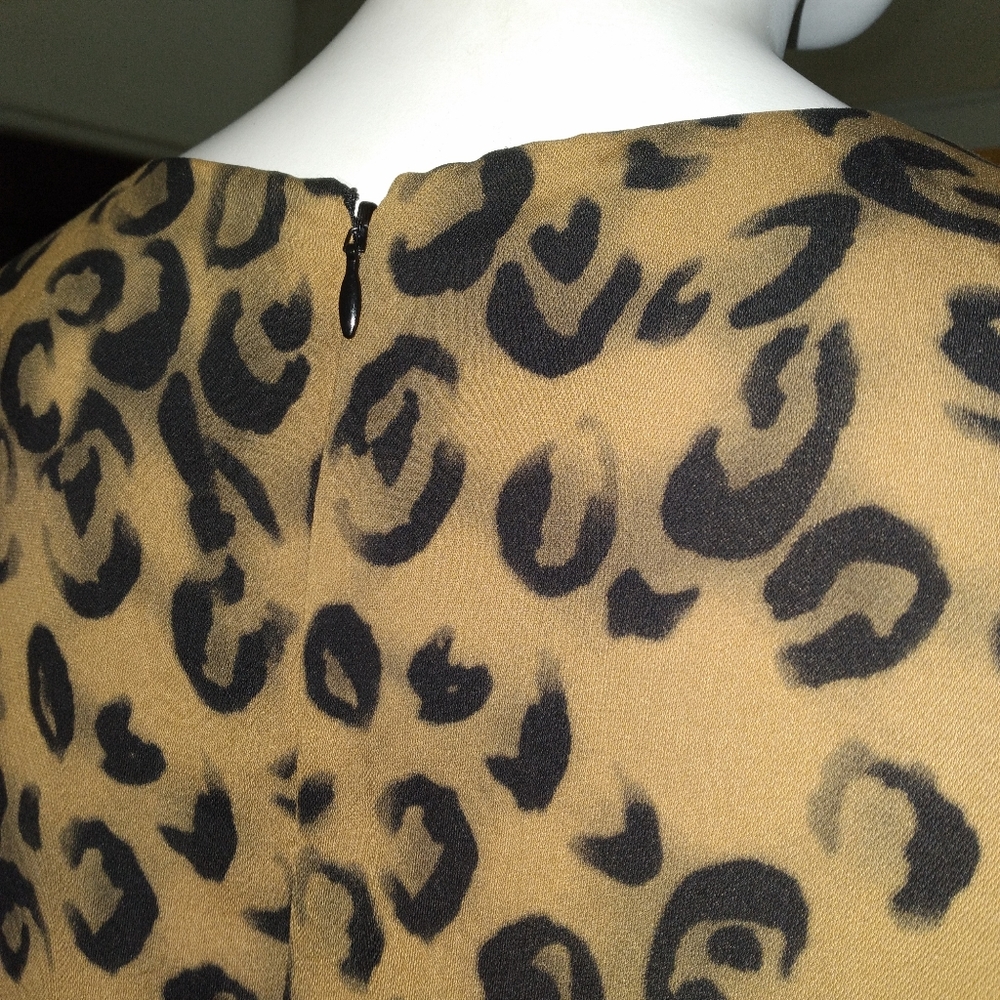 SHEATH LEOPARD PRINT DRESS 👗 - Picture 3 of 4